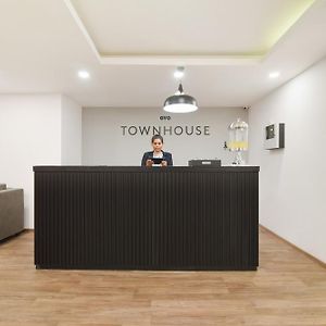 Super Townhouse Srm Kuppakonam Pudur